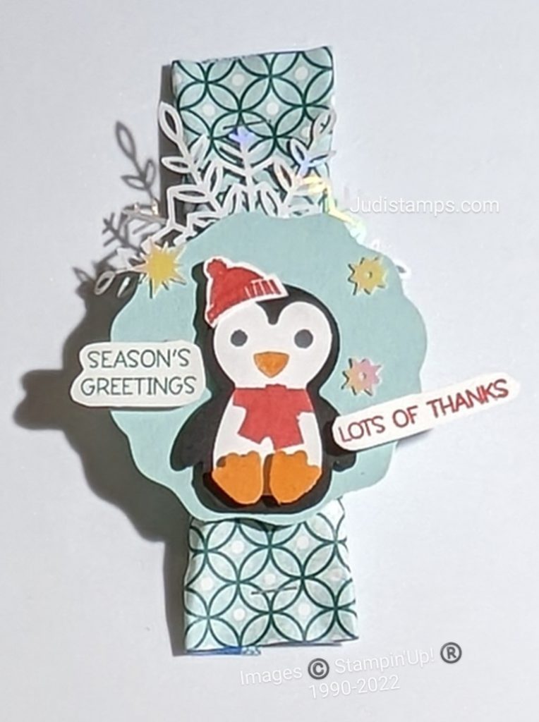 Special little gifts for everyone penguine chocolate bar #ChristmasPaperCrafts