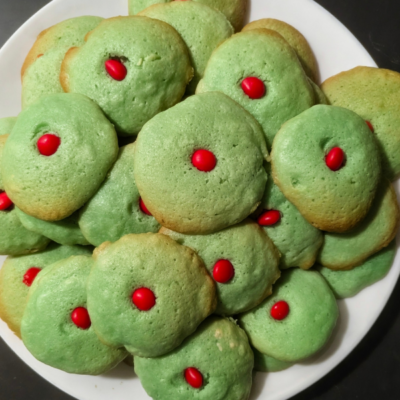 Grinch-Inspired Cookie Boxes Made Easy
